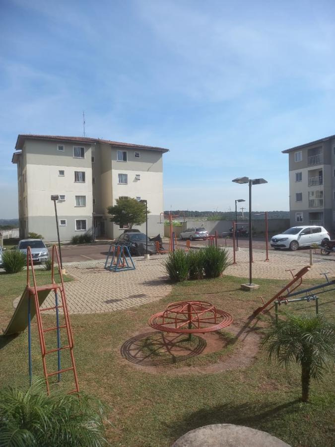 Apartamento para Venda em São José dos Pinhais, Colônia Rio Grande, 2 dormitórios, 1 banheiro, 1 vaga